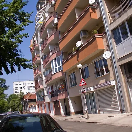 Niki Studio *